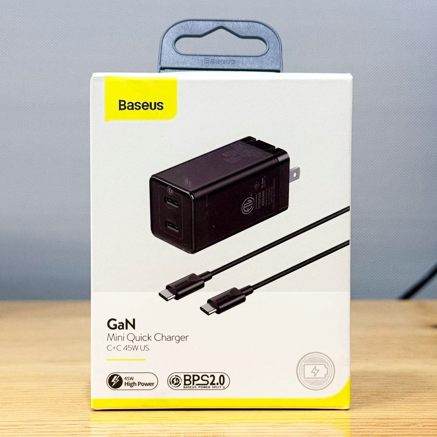 Cargador Baseus de 45w GaN Combo Color Negro